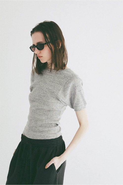 SCOOP SLEEVE COMPACT TOPS