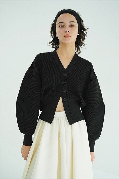 CURVED SLEEVE KNIT CARDIGAN