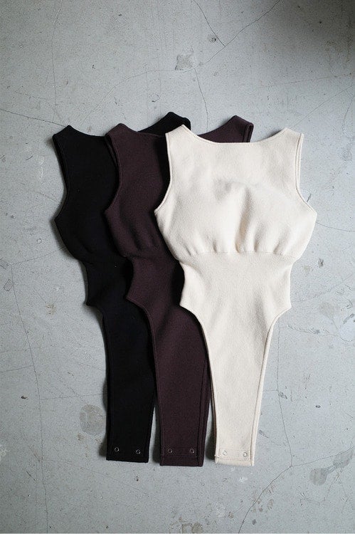 BACK OPEN KNIT BODYSUITS