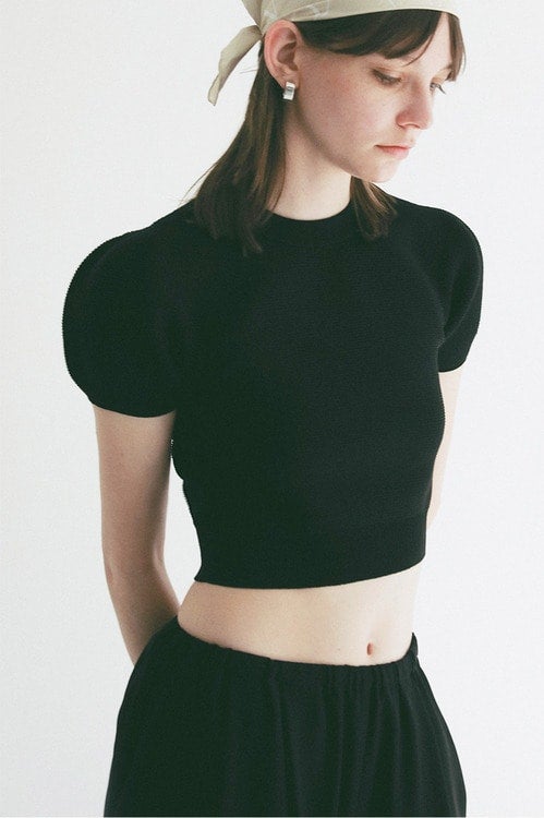 PUFF SLEEVE COMPACT KNIT TOPS
