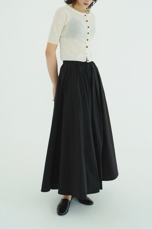 VOLUME FLARE AIRY SKIRT