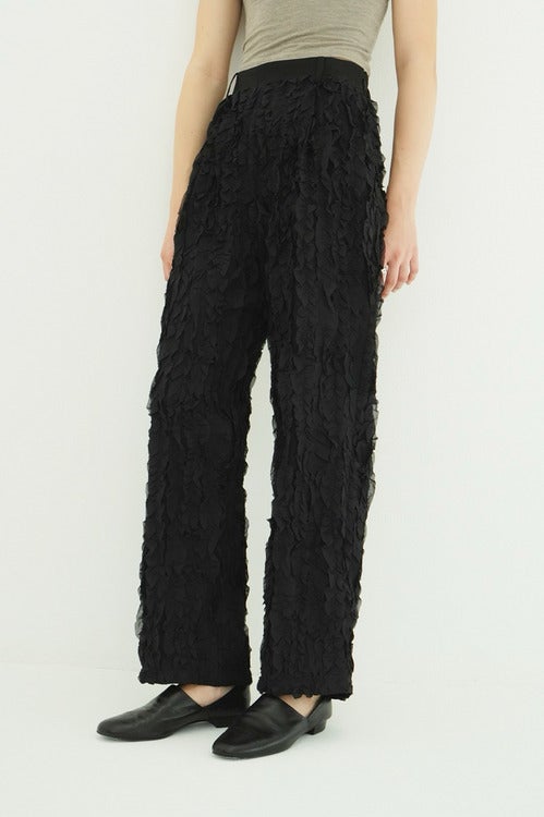 TOPSTITCHED FRILL STRAIGHT PANTS