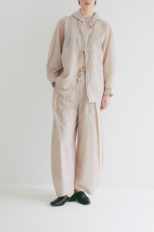 CRINKLED SHEER NYLON PANTS