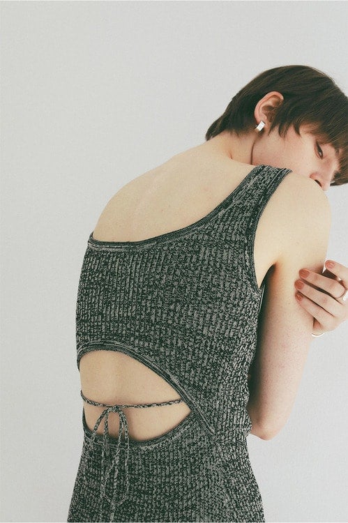 BACK OPEN RIBBON KNIT ONEPIECE
