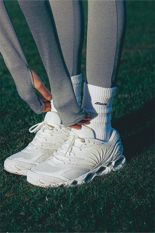 CLANE×MIZUNO WAVE PROPHECY