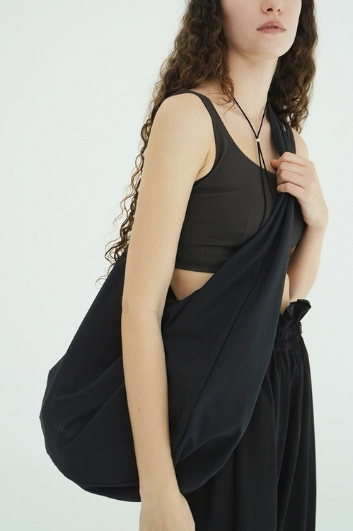 REVERSIBLE ROUND BAG