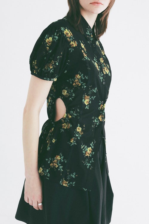 FLOWER SIDE HOLE SHIRTS