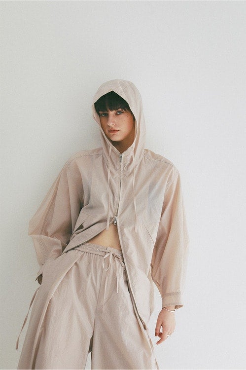 CRINKLED SHEER NYLON ZIP UP HOODIE