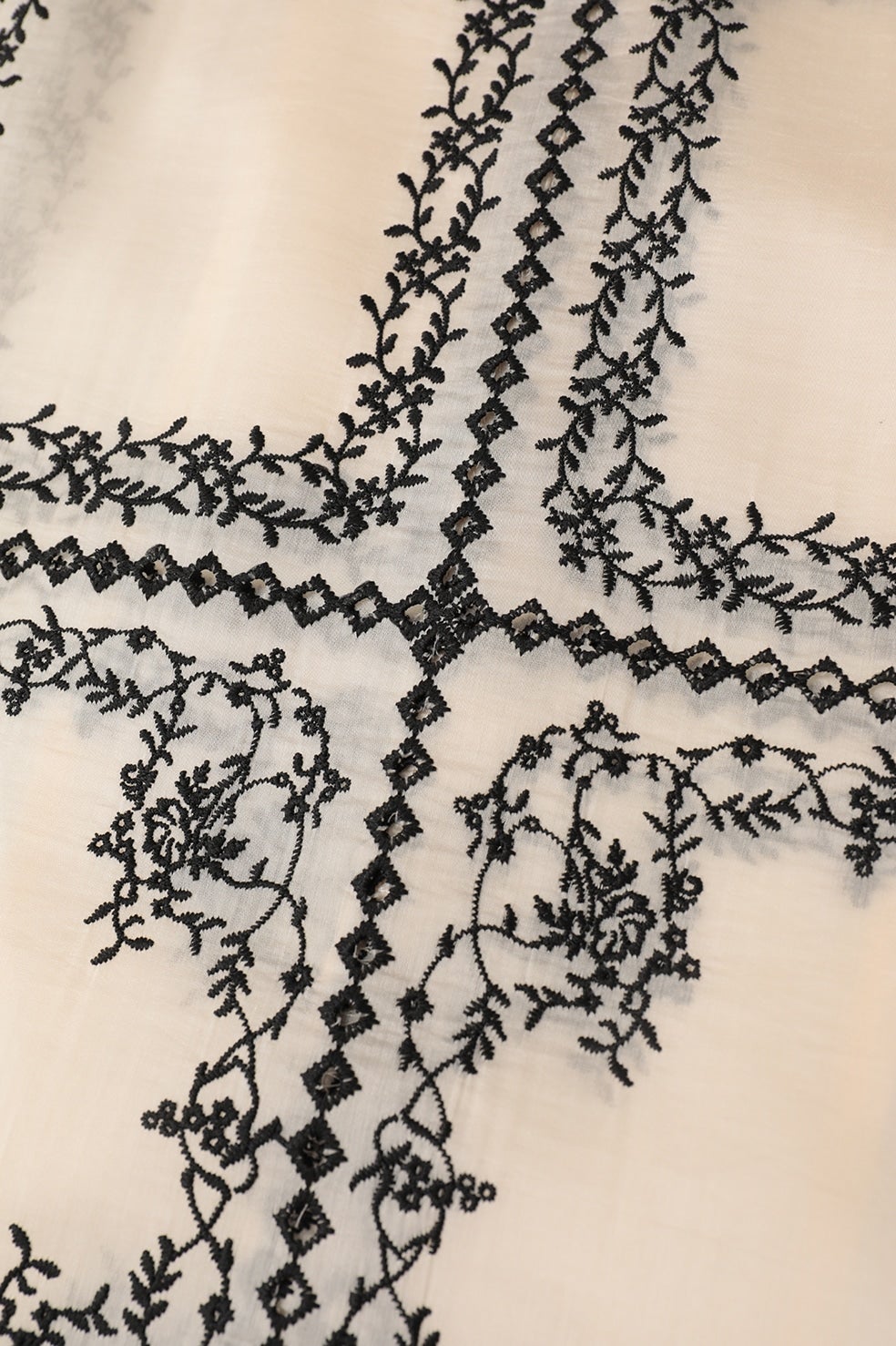 EMBROIDERY LACE BOX SHIRTS｜TOPS(トップス)｜CLANE OFFICIAL ONLINE