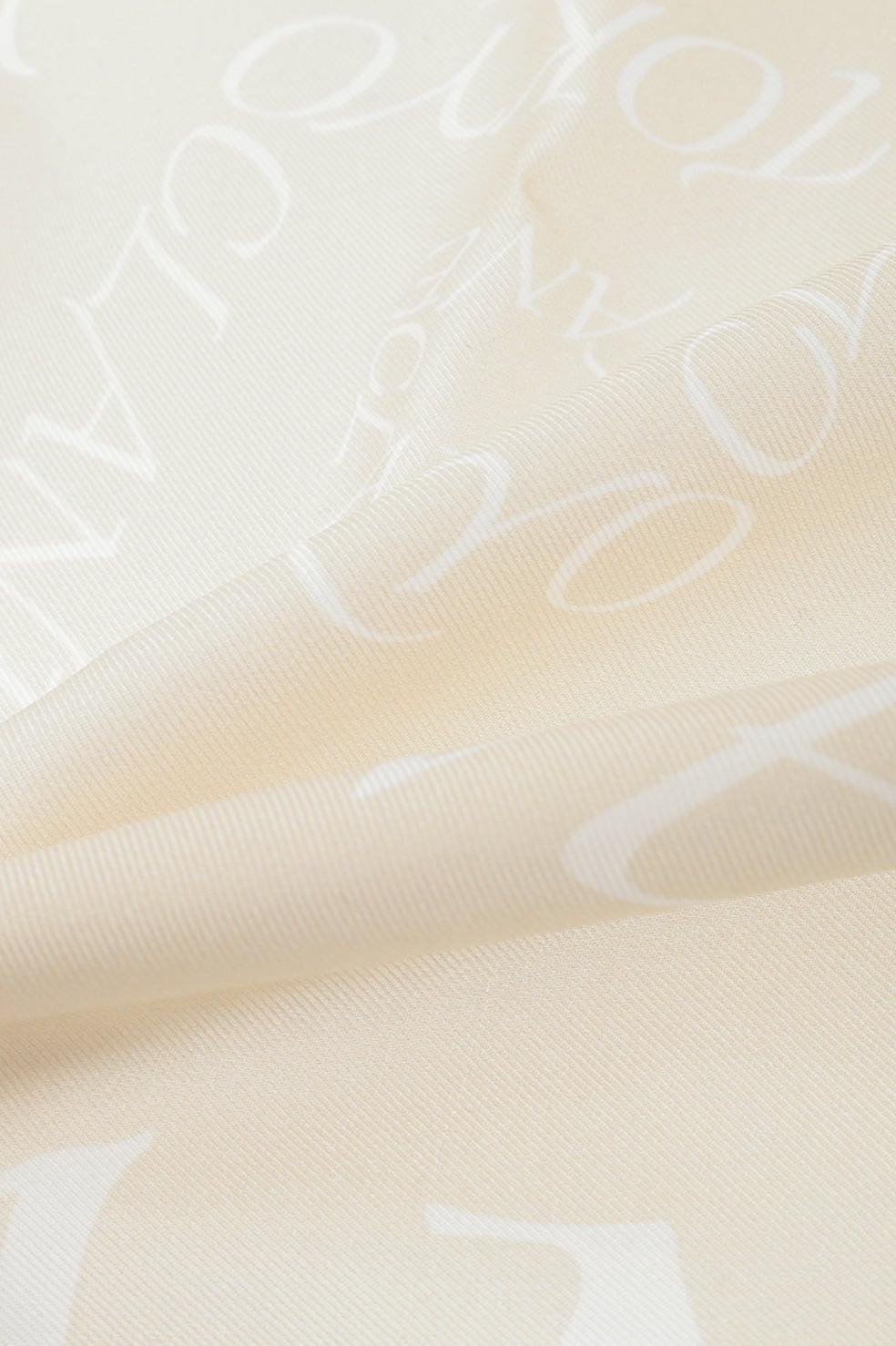 LOGO SILK SCARF｜GOODS(グッズ)｜CLANE OFFICIAL ONLINE STORE