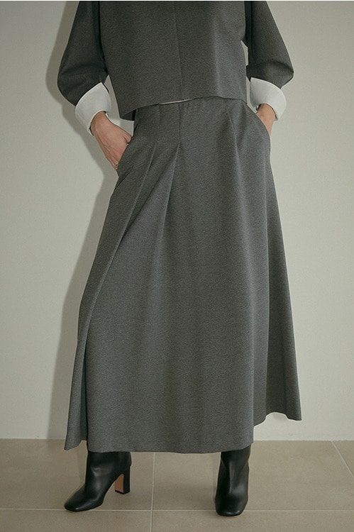 DOUBLE TUCK FLARE SKIRT