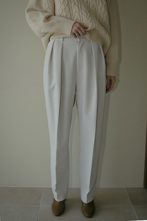 2TUCK TAPERED PANTS