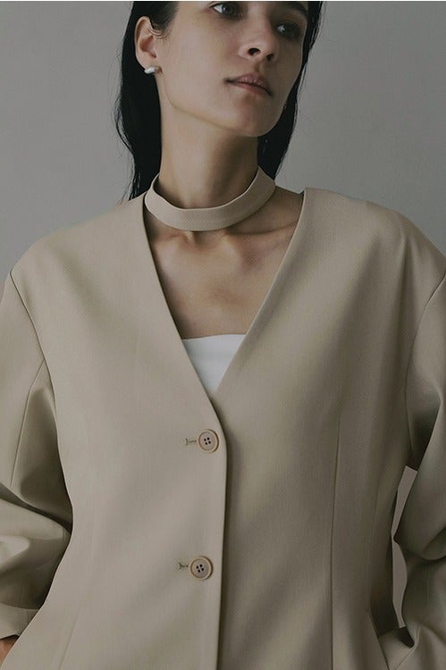 CURVED SLEEVE CHOKER JACKET