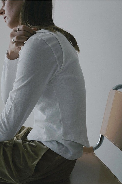 LAYER CUT TOPS