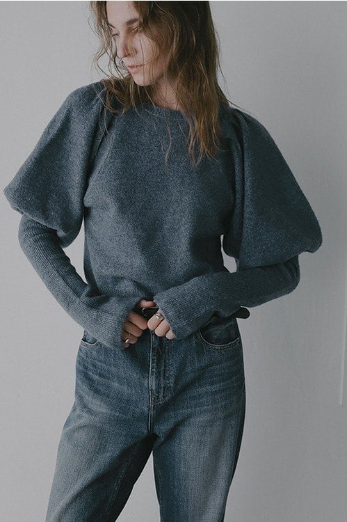 PUFFY SLEEVE KNIT