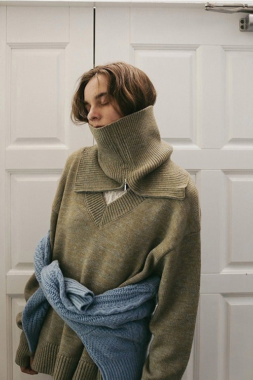 SNOOD SET OVER V NECK KNIT