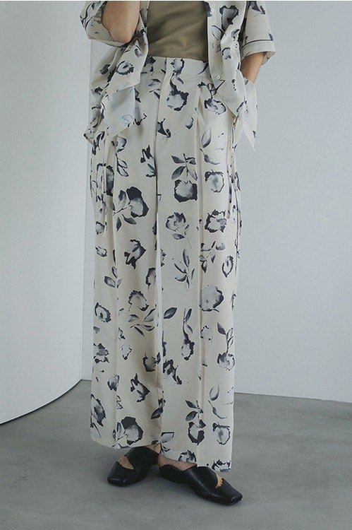 BLURRED FLOWER WIDE PANTS