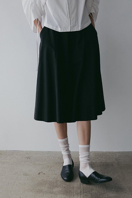 FLARED HALF PANTS