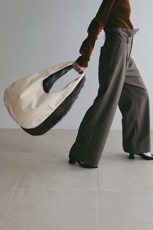 ROUND LOGO TOTE