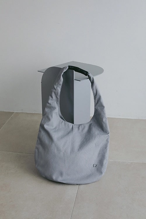 ROUND LOGO TOTE