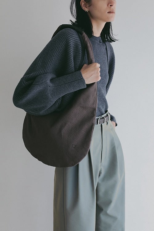 ROUND LOGO TOTE