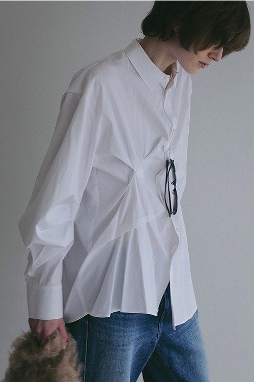 RANDOM TUCK SHIRT