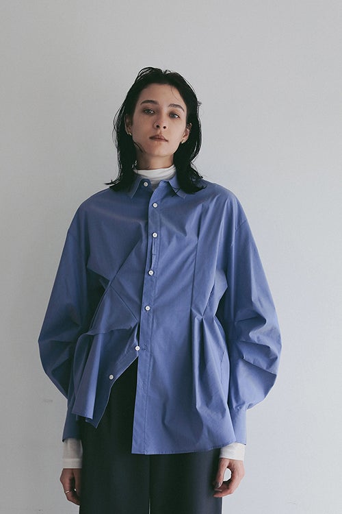 RANDOM TUCK SHIRT
