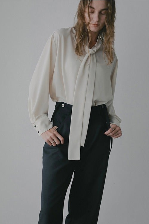 BOWTIE STITCH BLOUSE