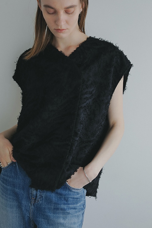 FRINGE OPEN BLOUSE