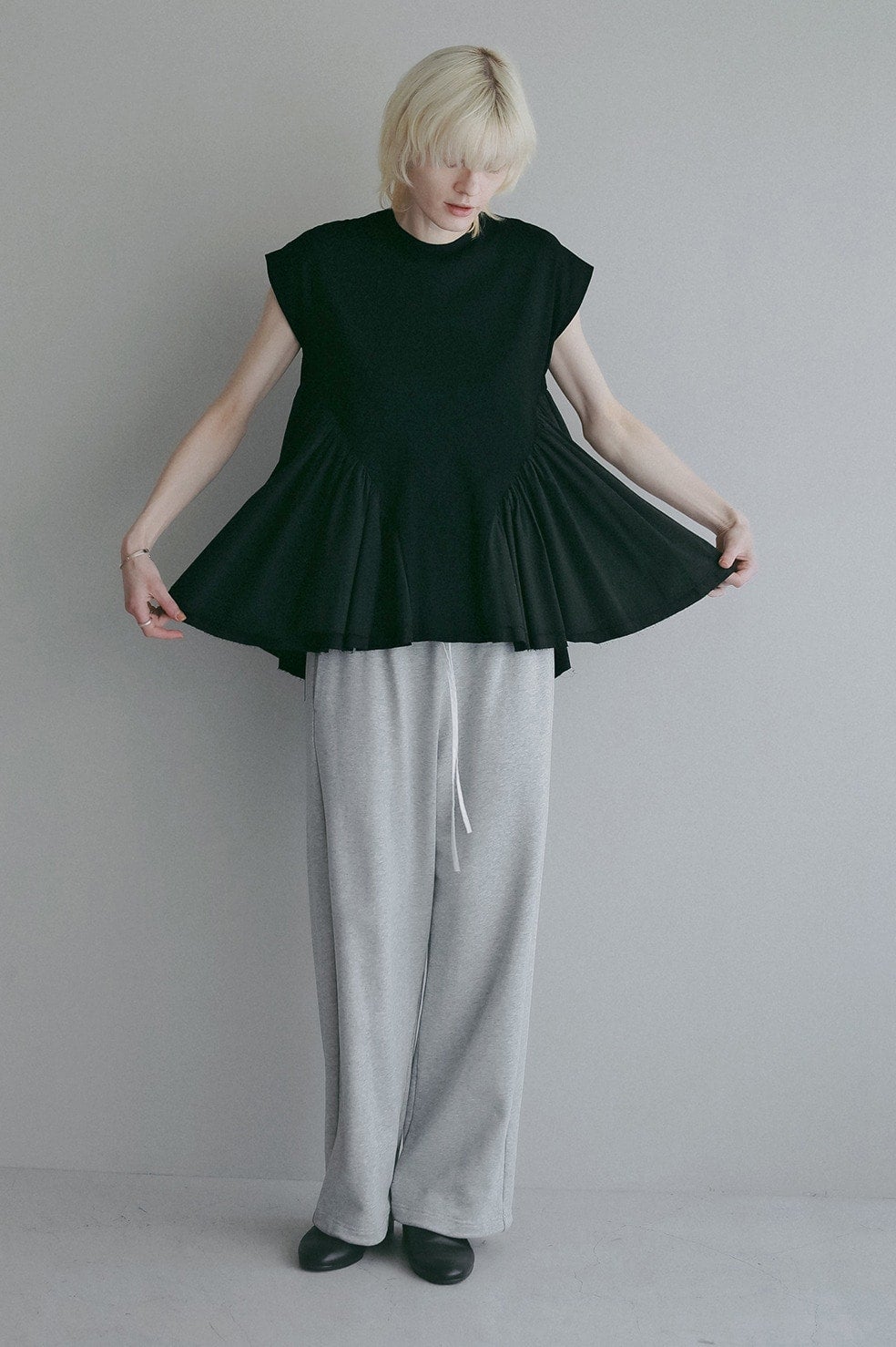 DOCKING PEPLUM CUT TOPS｜TOPS(トップス)｜MANOF OFFICIAL ONLINE STORE