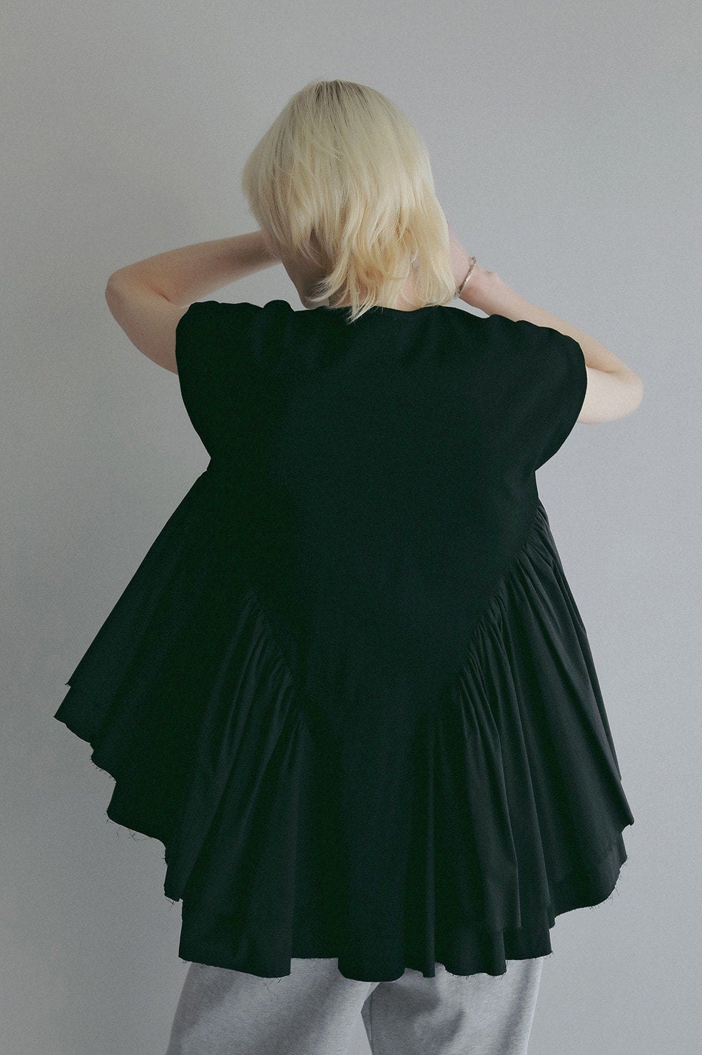 DOCKING PEPLUM CUT TOPS｜TOPS(トップス)｜MANOF OFFICIAL ONLINE STORE