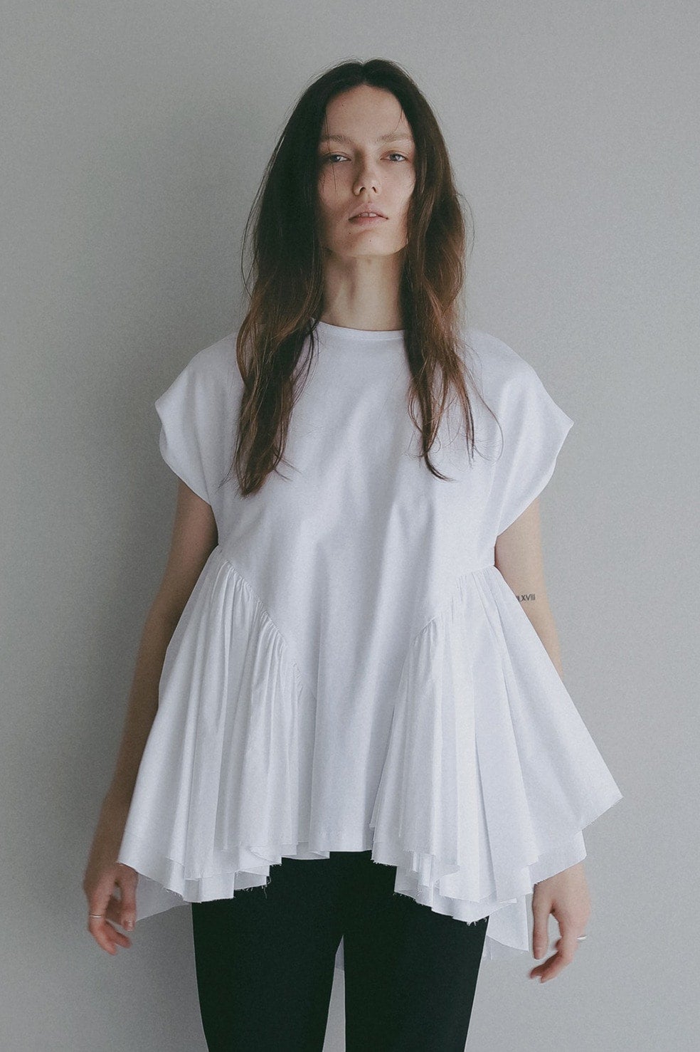 DOCKING PEPLUM CUT TOPS｜TOPS(トップス)｜MANOF OFFICIAL ONLINE STORE