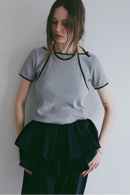 BICOLOR LAYERED TOPS