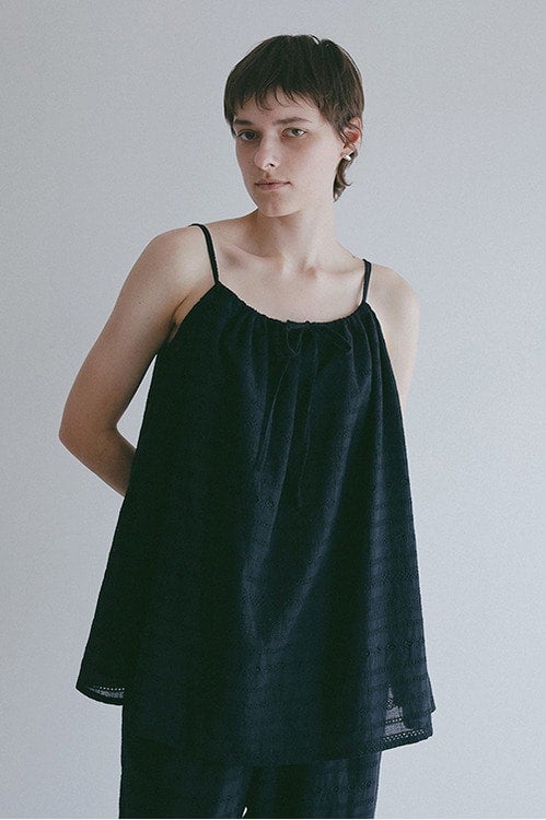 EMBROIDERY LACE CAMI TOPS