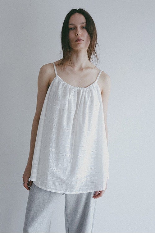 EMBROIDERY LACE CAMI TOPS