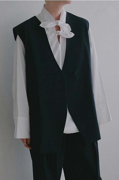 COLLARLESS GILET