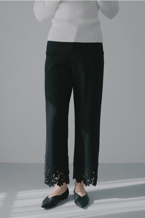 COTTON LACE DOCKING PANTS