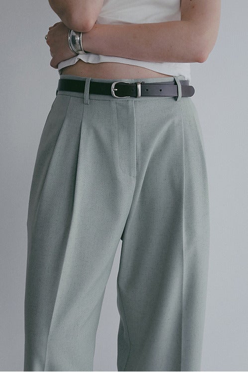 TUCK WIDE PANTS