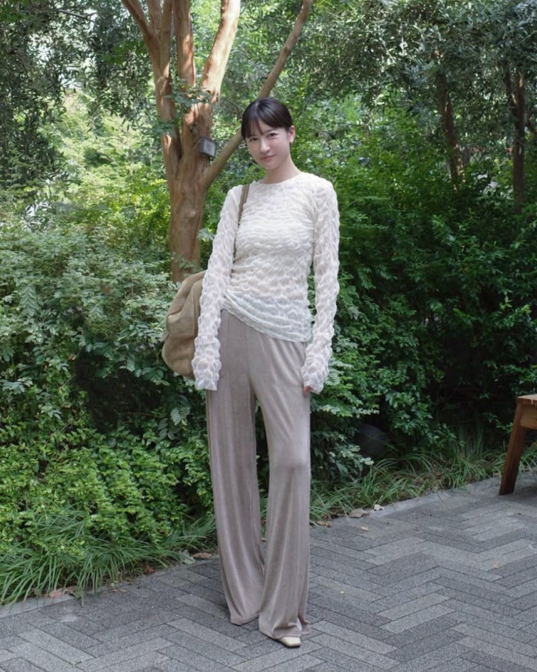 Ena / 158 cm / DIRECTOR